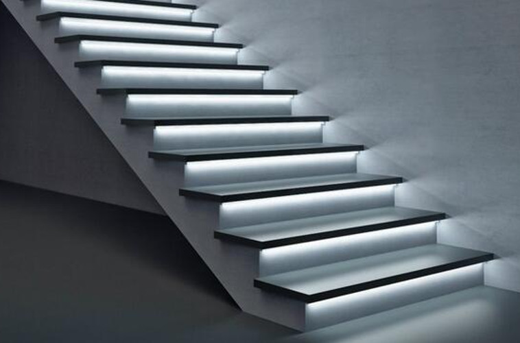 Stair nosing online with led light